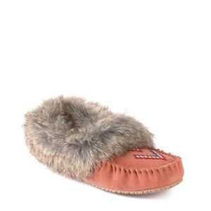 New in Box Manitobah Faux Fur Street Suede Moccasin, women’s 9 in peach/apricot